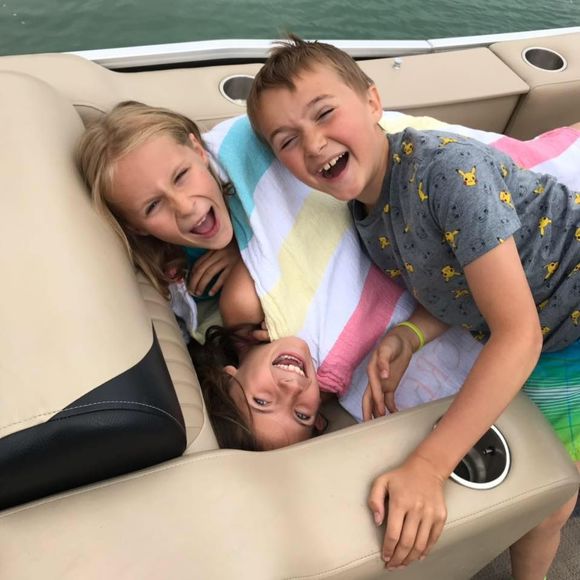 Meet your Posher, Crystal - Picture 1 of 1